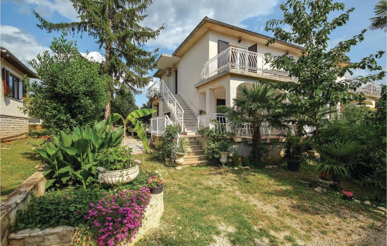 2 Bedroom Pet Friendly Apartment In Lovrecica Extérieur photo